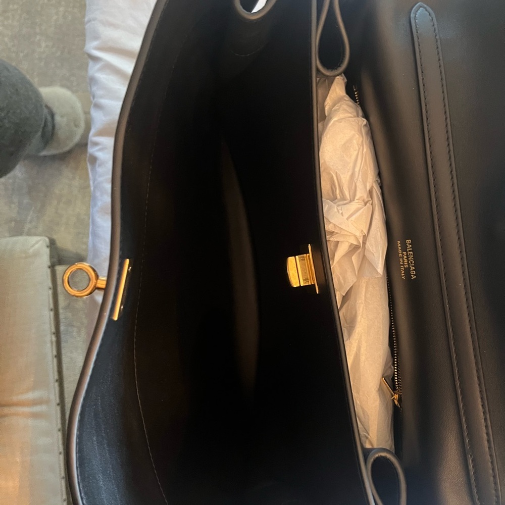 New - Balenciaga Black Rodeo Medium Leather Shoulder Bag with gold hardware - Picture 9 of 14